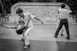 Black and White photo by Graeme Heckels Hanoi Street Photography Salsa